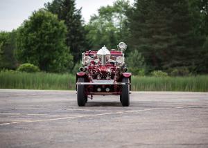 Ahrens-Fox N-S-4 Triple Combination Pumper 1925 года 
